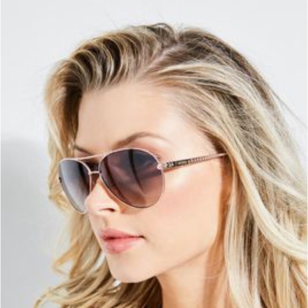 Guess aviador sunglasses